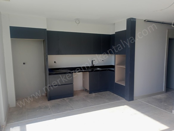 Altınkale Mah. Döşemealtı Satılık Daire |  2+1 Oda | 110M2 7.000.000Tl | 1. Kat | Yerden Isıtma | 2 Banyo | 1 Yatak Odası Resim-4