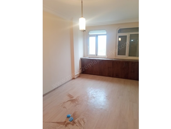 Kızılsaray Mah. Muratpaşa Kiralık Ofis / Büro |  1+1 Oda | 70M2 Aylık 30.000Tl | 5. Kat | Klima Resim-3