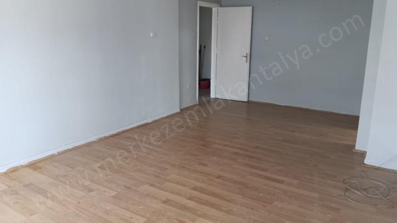 Altındağ Mah. Muratpaşa Kiralık Daire |  2+1 Oda | 120M2 Aylık 20.000Tl | 4. Kat | Klima | 1 Banyo | 1 Yatak Odası Resim-3