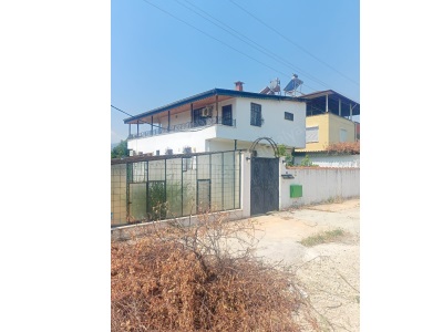 Döşemealtı Bıyıklı Mah Toplam 14 Adet Satılık Parsel Ve 2 Katlı Havuzlu Ev