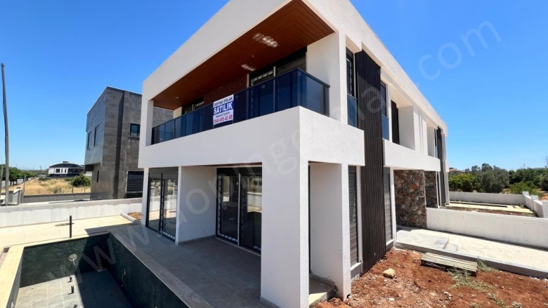 Yeşilbayır Mah. Döşemealtı Satılık Villa |  7+1 Oda | 275M2 18.500.000Tl | Villa | Yerden Isıtma | 2 Banyo | 7 Yatak Odası Resim-3