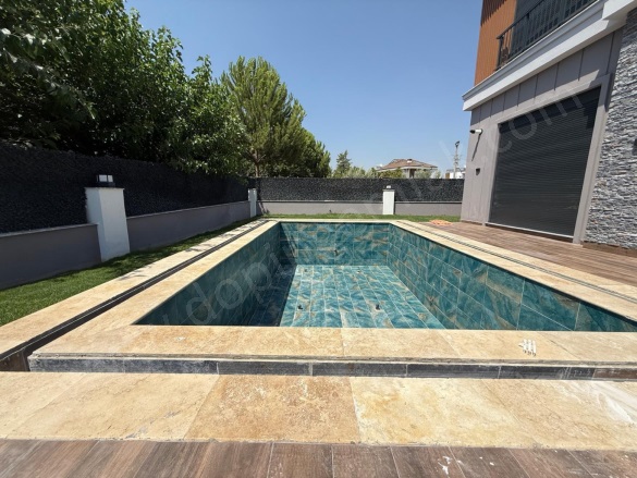 Düzlerçamı Mah. Döşemealtı Satılık Villa |  4+1 Oda | 380M2 15.500.000Tl | Villa | Yerden Isıtma | 3 Banyo | 4 Yatak Odası Resim-4