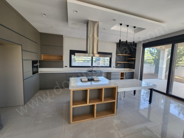 Yeşilbayır Mah. Döşemealtı Satılık Villa |  5+1 Oda | 400M2 25.000.000Tl  Krediye Uygun  | Villa | Yerden Isıtma | 4 Banyo | 5 Yatak Odası Resim-2