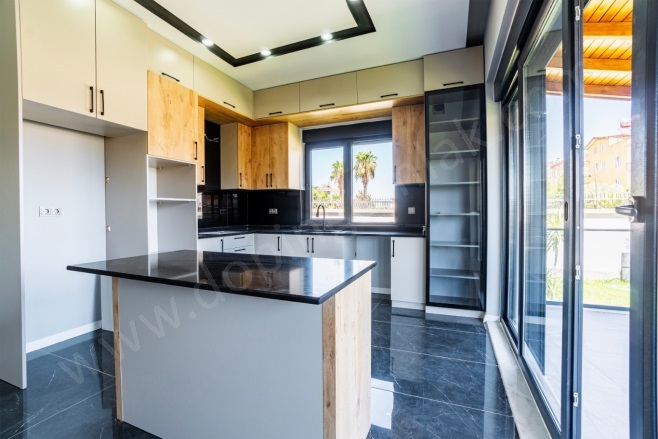 Bahçeyaka Mah. Döşemealtı Acil Satılık Villa |  3+1 Oda | 375M2 13.600.000Tl  Krediye Uygun  | Villa | Klima | 3 Banyo | 2 Yatak Odası Resim-3