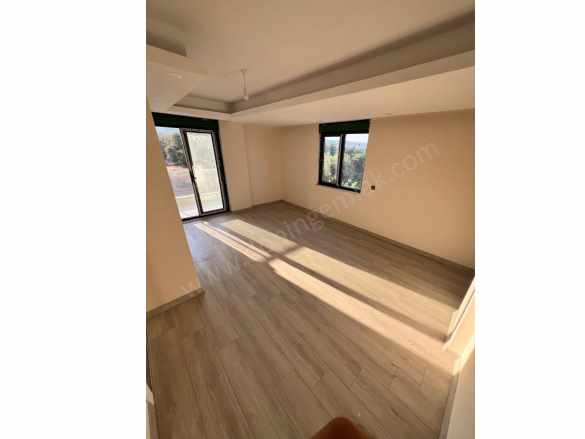 Varsak Karşıyakada Havuzlu Site içerisinde Lüks 2+1 Kiralık Daire Ayrı Mutfak Kepez Karşıyaka Mah