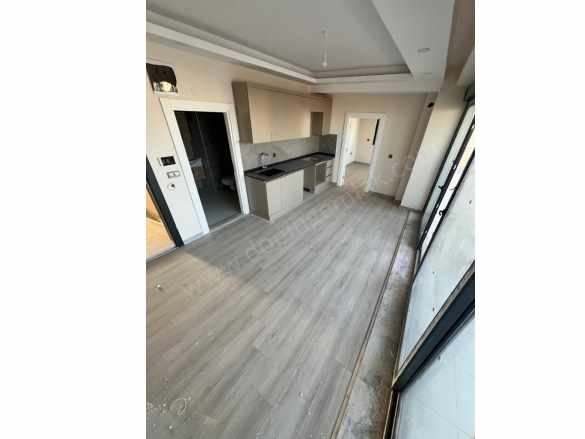 Varsak Karşıyakada Havuzlu Site içerisinde Lüks 2+1 Kiralık Daire Abd Mutfak Kepez Karşıyaka Mah