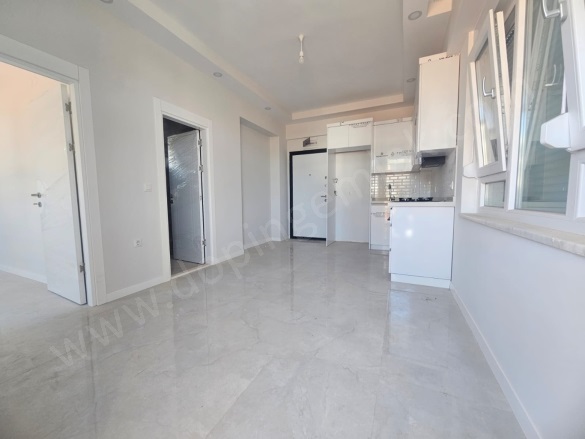 Bahçeyaka Mah. Döşemealtı Satılık Daire |  1+1 Oda | 55M2 2.375.000Tl  Krediye Uygun  | 1. Kat | Doğalgaz(Kombi) | 1 Banyo | 1 Yatak Odası Resim-2