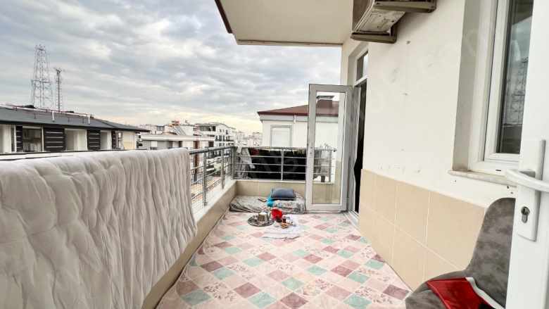 Varsak Karşıyakada Satılık Daire Katta Fırsat 2+1 Geniş Krediye Uygun Kepez Karşıyaka Mah