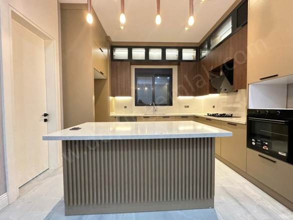 Çıplaklı Mah. Döşemealtı Satılık Villa |  4+1 Oda | 510M2 17.500.000Tl  Krediye Uygun  | Villa | Yerden Isıtma | 4 Banyo | 4 Yatak Odası Resim-4