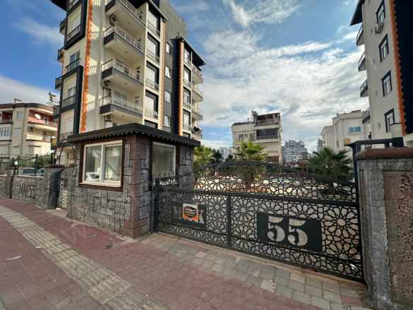 Varsak Karşıyakada Havuzlu Site içerisinde Lüks 3+1 Satılık Daire Kepez Ahatlı Mah