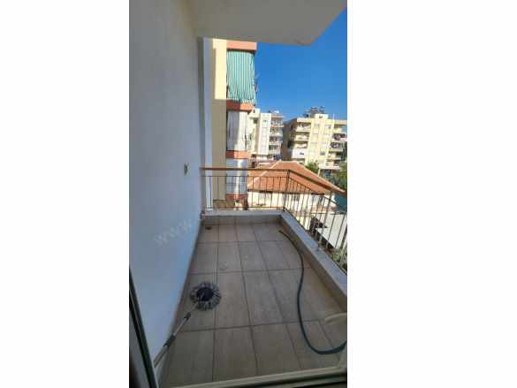 Antalya Döşemealtında işlek Atatürk Caddesi Üzerinde Kiralık Ofis / Büro ! 3+1 Bahçeyaka Mah