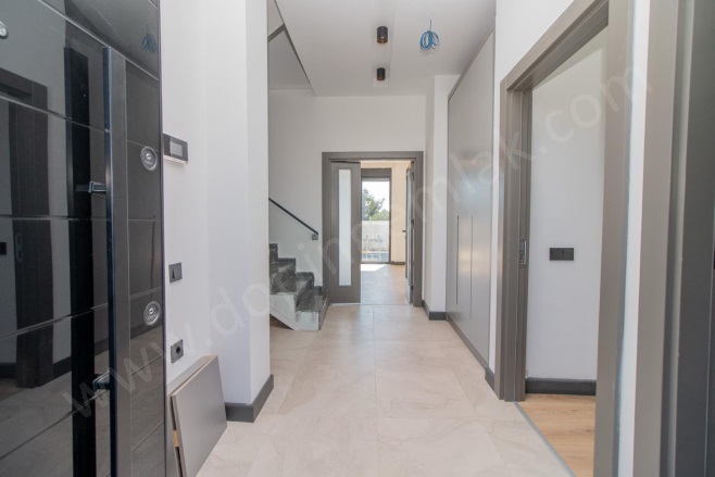 Yeşilbayır Mah. Döşemealtı Satılık Villa |  5+1 Oda | 280M2 14.500.000Tl  Krediye Uygun  | Villa | Yerden Isıtma | 5 Banyo Resim-4