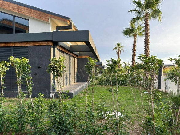 Odabaşı Mah. Kepez Satılık Villa |  4+1 Oda | 375M2 14.500.000Tl | Villa | Yerden Isıtma | 3 Banyo | 4 Yatak Odası Resim-3