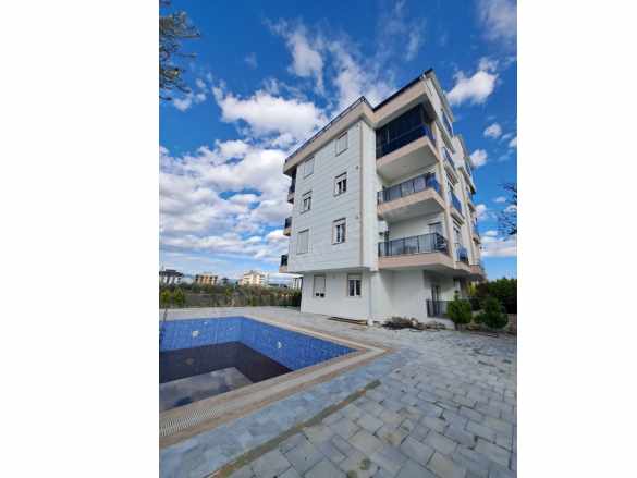 ✨ Antalya Döşemealtı Yeniköy – Havuzlu Sitede Satılık Daire 1 Yaşında 2+1 Net 82 M² Mah