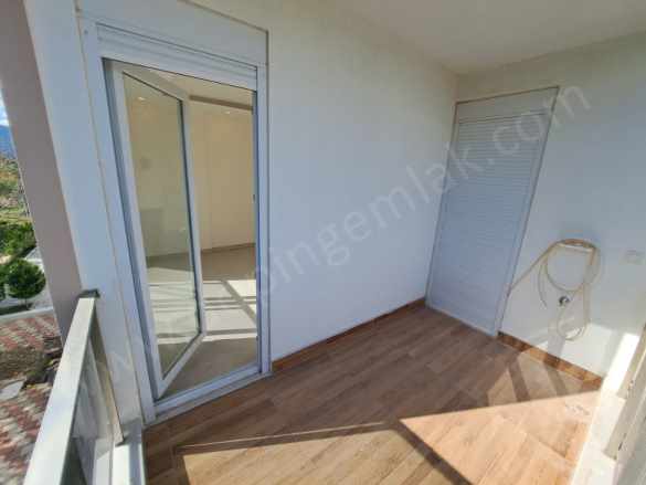 ✨ Antalya Döşemealtı Yeniköy – Havuzlu Sitede Satılık Daire 1 Yaşında 2+1 Net 82 M² Mah