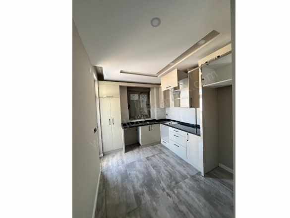 Antalya Sütçüler Habibler Mahallesinde Sıfır Yeni Bina Asansörlü Temiz 2+1 Kat 3 Kiralık Daire Kepez