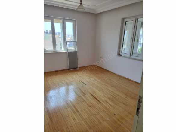 Kepez Aydoğmuş Mahallesinde 3 Kat 2+1 Asansör Yok Tranvay Ve Otobüs Duraklarına Yakın Kiralık Daire