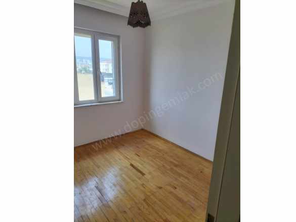 Kepez Aydoğmuş Mahallesinde 3 Kat 2+1 Asansör Yok Tranvay Ve Otobüs Duraklarına Yakın Kiralık Daire