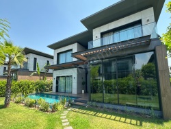 Döşemealtı Altınkale Mah. Satılık Villa 4+1 750 M2 | Villa | Doğalgaz(Kombi) | 4 Banyo | 4 Yatak Odası