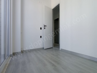 Antalya Varsak Ayanoğlu Mahallesinde Katta 110 Metrekare Sıfır Satılık Daire Ferah Geniş 2+1 Kepez Mah