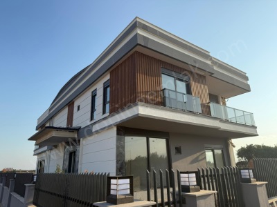 Döşemealtı Altınkalede Satılık Villa Lüks Müstakil – 7+1 Elit Yaşam Alanı! Altınkale Mah