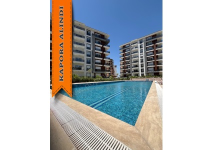 Altıntaşta Bahçe Kat Havuz Cepheli Lüks 1+1 Satılık Daire ! Aksu Altıntaş Mah