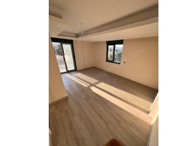 Varsak Karşıyakada Havuzlu Site İçerisinde Lüks 2+1 Kiralık Daire Ayrı Mutfak Kepez Karşıyaka Mah