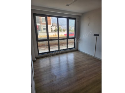 Yeniköyde Sıfır 1+1 – Giriş Kat Klimalı Asansörlü Ve İskanlı Satılık Daire Döşemealtı Yeniköy Mah