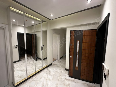 3+1 Karşıyakada 7 Katta Lüx Satılık Daire Kepez Karşıyaka Mah