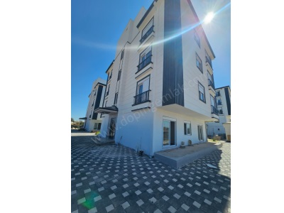 Şelalede 2+1 Katta Havuzlu Kiralık Daire Kepez Şelale Mah