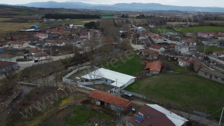 Tütüncü Mah. Gönen Satılık Köy Evi |  2+1 Oda | 233M2 2.800.000Tl | 2 Banyo | 1 Yatak Odası Resim-2