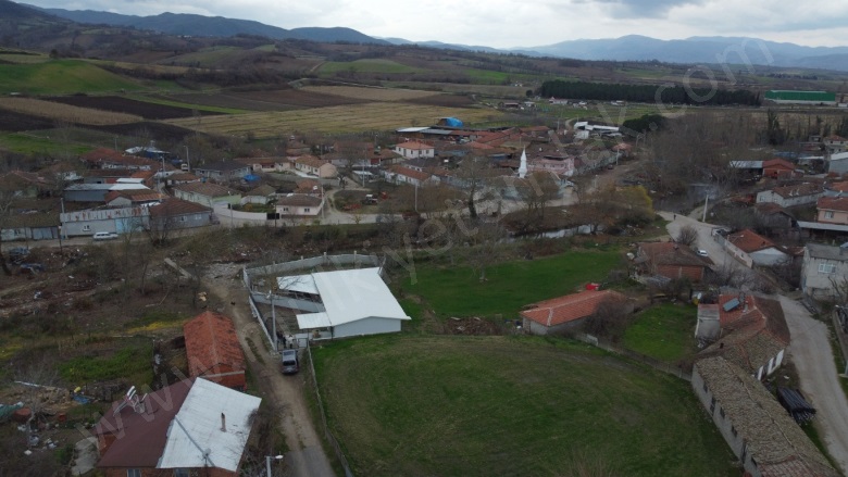 Tütüncü Mah. Gönen Satılık Köy Evi |  2+1 Oda | 233M2 2.800.000Tl | 2 Banyo | 1 Yatak Odası Resim-4