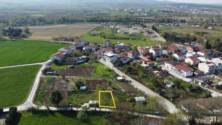 Tırnova Mahallesinde 2 Kat imarlı Satılık Arsa Gönen