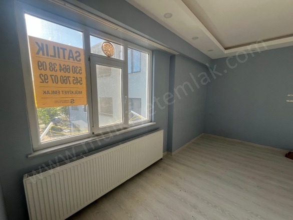 Rüstem Mah. Gönen Satılık Daire |  2+1 Oda | 100M2 2.850.000Tl | 3. Kat | Doğalgaz(Kombi) | 1 Banyo | 1 Yatak Odası Resim-3