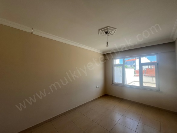 Tırnova Mah. Gönen Satılık Daire |  3+1 Oda | 170M2 3.750.000Tl | 2. Kat | Doğalgaz(Kombi) | 2 Banyo | 1 Yatak Odası Resim-4