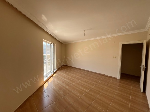 100.Yıl Mah. Gönen Kiralık Daire |  2+1 Oda | 115M2 Aylık 15.000Tl | 2. Kat | Doğalgaz(Kombi) | 1 Banyo | 1 Yatak Odası Resim-4