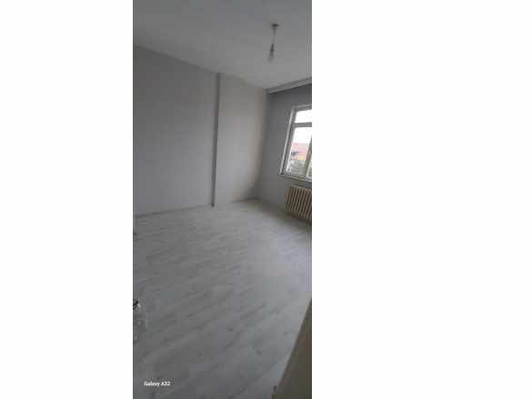 Kurtuluş Mahallesi Pazar Caddesi 3+1 Kiralık Daire Gönen