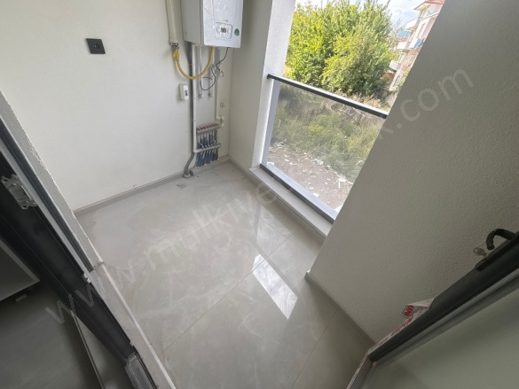 Rüstem Mah. Gönen Satılık Daire |  2+1 Oda | 90M2 3.500.000Tl | 4. Kat | Doğalgaz(Kombi) | 1 Banyo | 1 Yatak Odası Resim-5