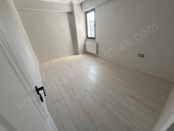 Rüstem Mah. Gönen Satılık Daire |  2+1 Oda | 90M2 3.150.000Tl | 3. Kat | Doğalgaz(Kombi) Resim-2