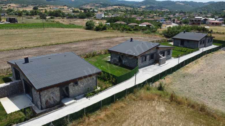 Gönen Tütüncüde Taş Ev Lar 2+1 Satılık Villa Tütüncü Mah