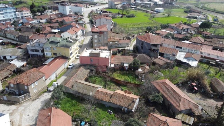 Sarıköy Mah. Gönen Satılık Müstakil Ev |  2+1 Oda | 470M2 2.050.000Tl | Soba | 1 Yatak Odası Resim-4