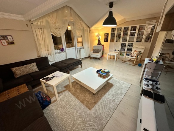 Rüstem Mah. Gönen Satılık Daire |  4+1 Oda | 220M2 6.500.000Tl  Krediye Uygun  | 4. Kat | Doğalgaz(Kombi) | 2 Banyo | 1 Yatak Odası Resim-1