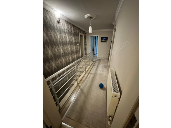 Rüstem Mah. Gönen Satılık Daire |  4+1 Oda | 220M2 6.500.000Tl  Krediye Uygun  | 4. Kat | Doğalgaz(Kombi) | 2 Banyo | 1 Yatak Odası Resim-2