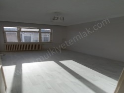 Gönen Kurtuluş Mah. Kiralık Daire 3+1 125 M2 | 4. Kat | Jeotermal | 1 Banyo | 1 Yatak Odası