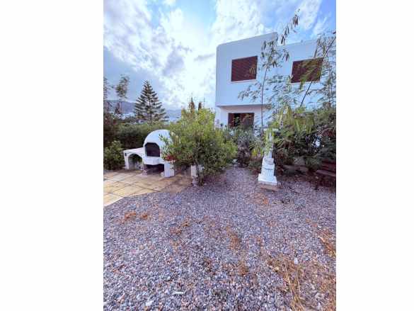 Tatlısu Sugar Cubeste Denize 150 M – Yenilenmiş 4+1 Tam Eşyalı Satılık Villa Merkez