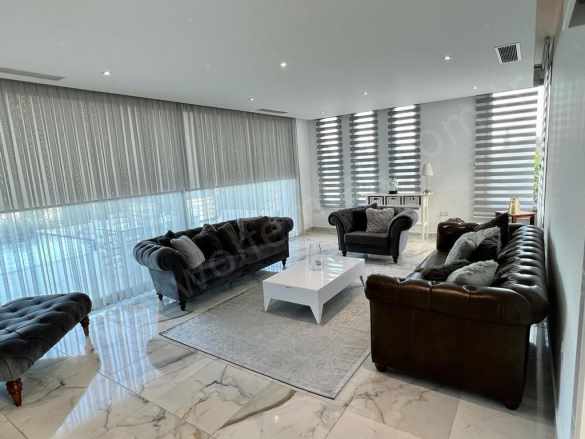 Lapta Girnede 2 5 Dönüm Arsa içinde Özel Tasarım 3+1 Satılık Villa Lüks Merkez