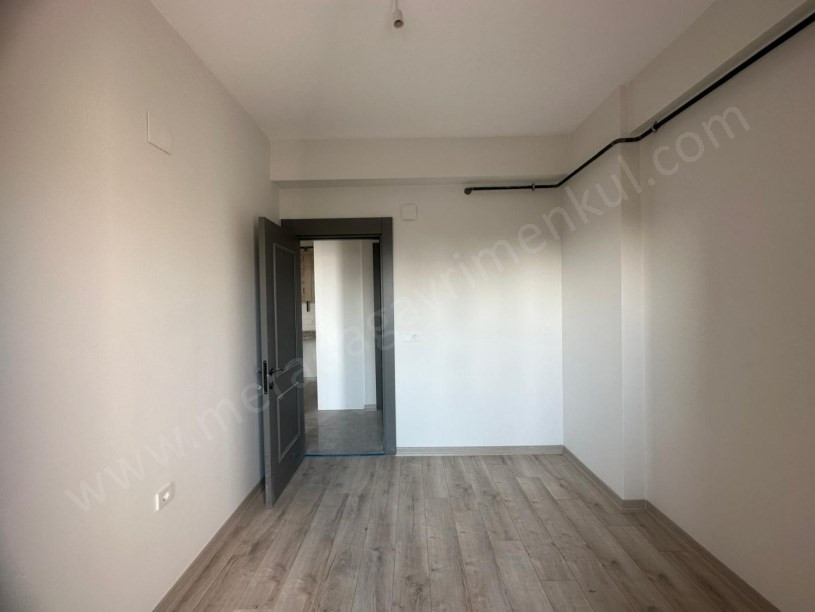 ÜNİVERTEYE YÜRÜME MESAFESİNDE YÜKSEK KİRA GETİRİLİ