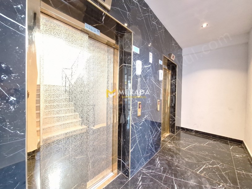 HAVUZLU AQUAPARKLI SOSYAL AKTİVİTELİ SİTE İÇİ KAÇMAZ