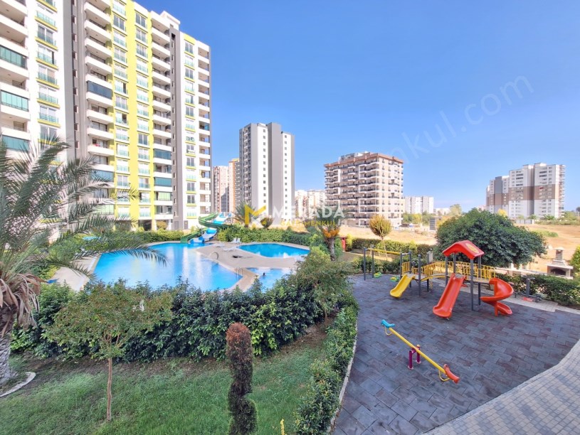HAVUZLU AQUAPARKLI SOSYAL AKTİVİTELİ SİTE İÇİ KAÇMAZ