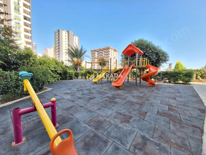 HAVUZLU AQUAPARKLI SOSYAL AKTİVİTELİ SİTE İÇİ KAÇMAZ